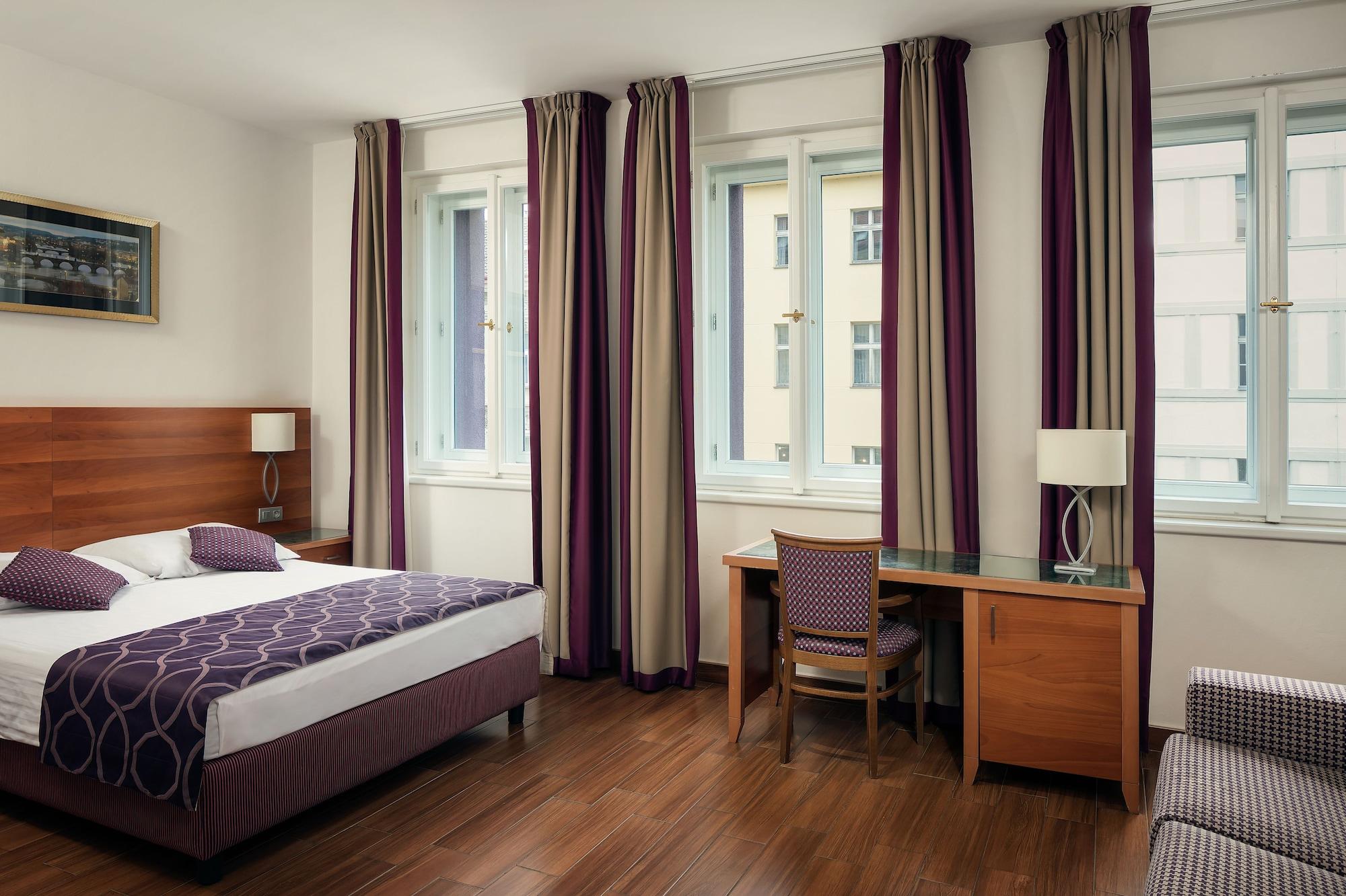 กาลิเลโอ โฮเต็ล Hotel ปราก ภายนอก รูปภาพ