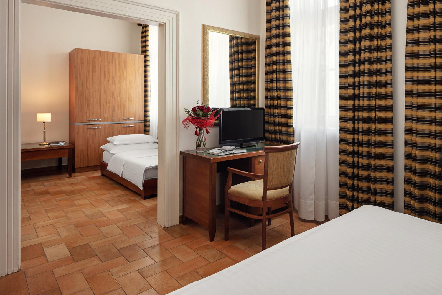 กาลิเลโอ โฮเต็ล Hotel ปราก ภายนอก รูปภาพ