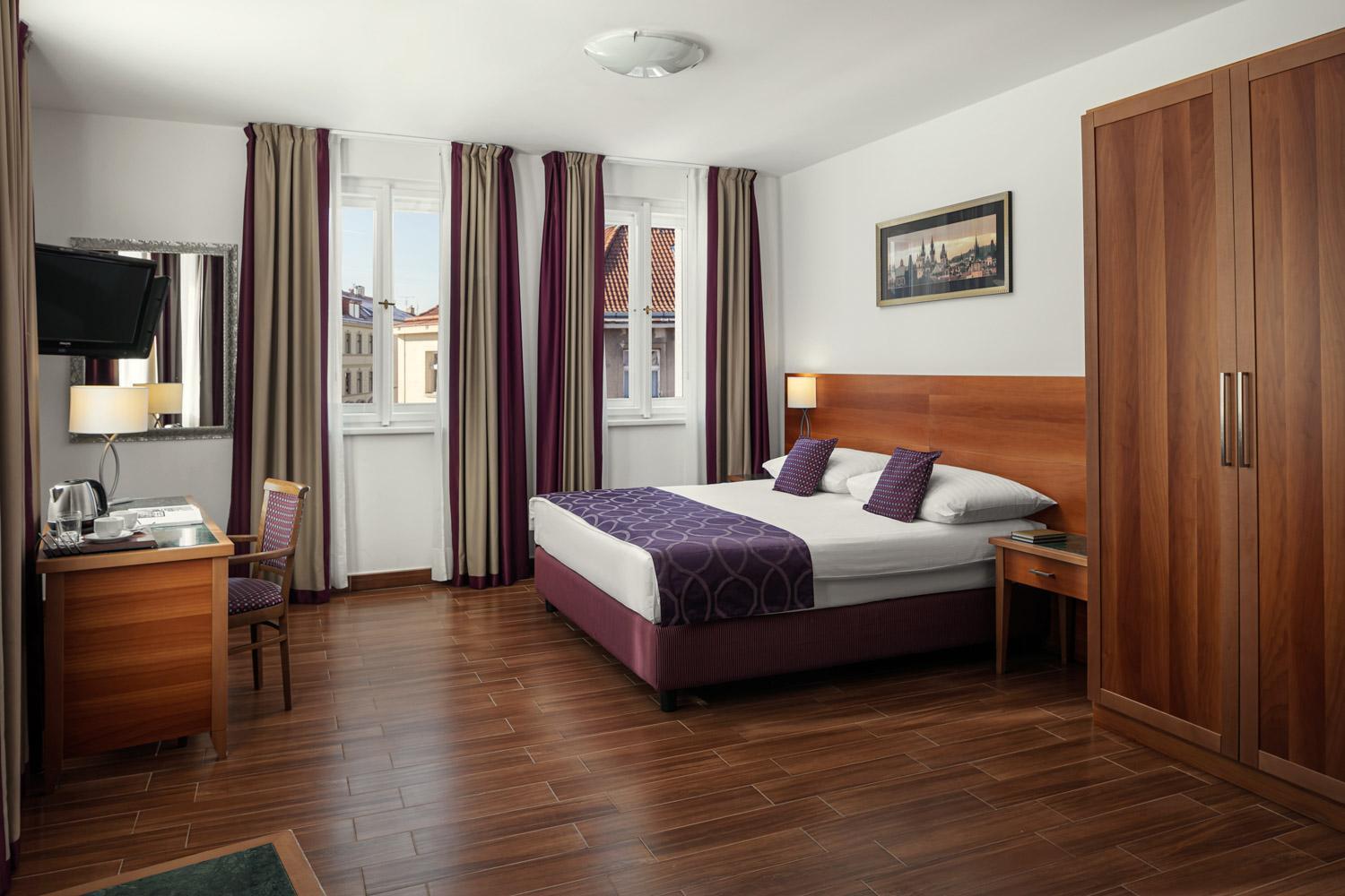 กาลิเลโอ โฮเต็ล Hotel ปราก ภายนอก รูปภาพ