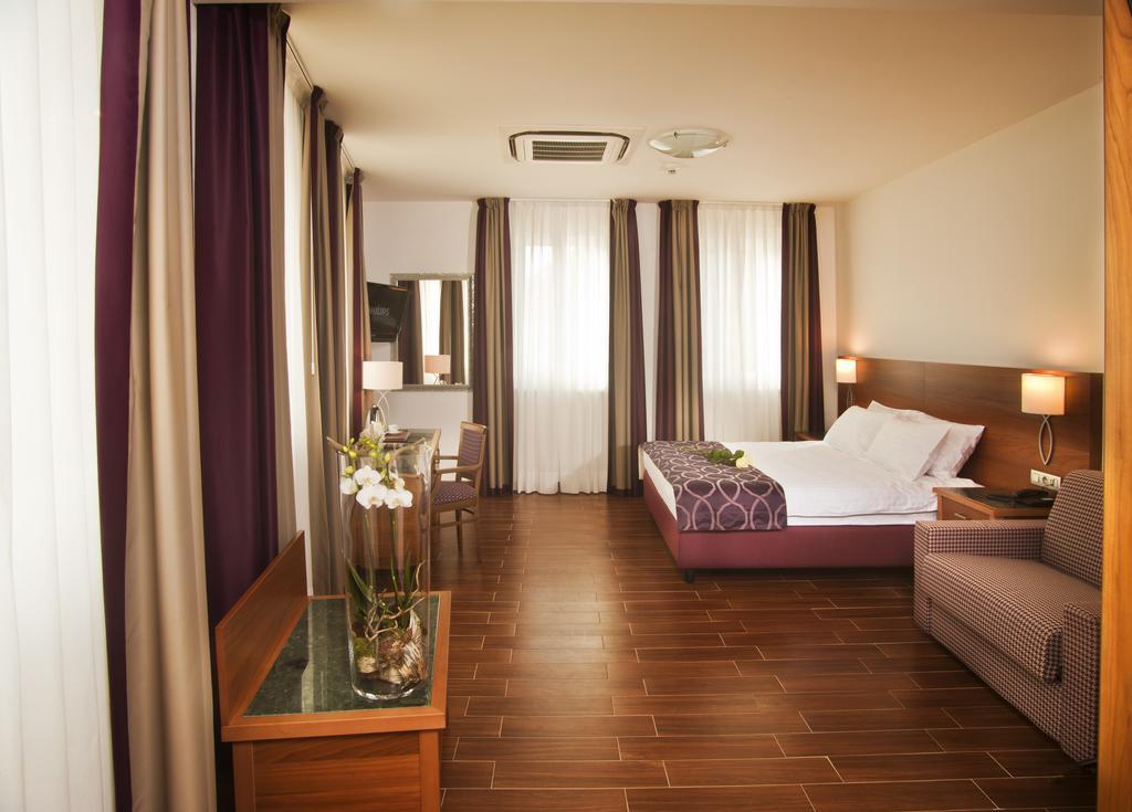 กาลิเลโอ โฮเต็ล Hotel ปราก ห้อง รูปภาพ